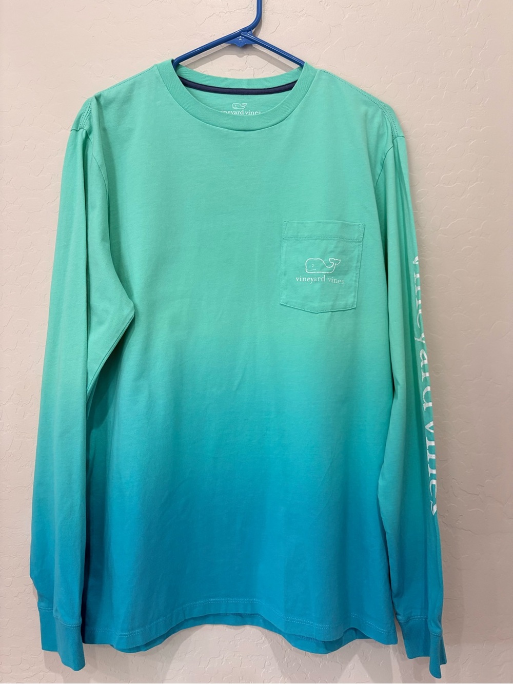 Vineyard Vines Men’s M Teal Turquoise Gradient Long Sleeve Pocket Tee